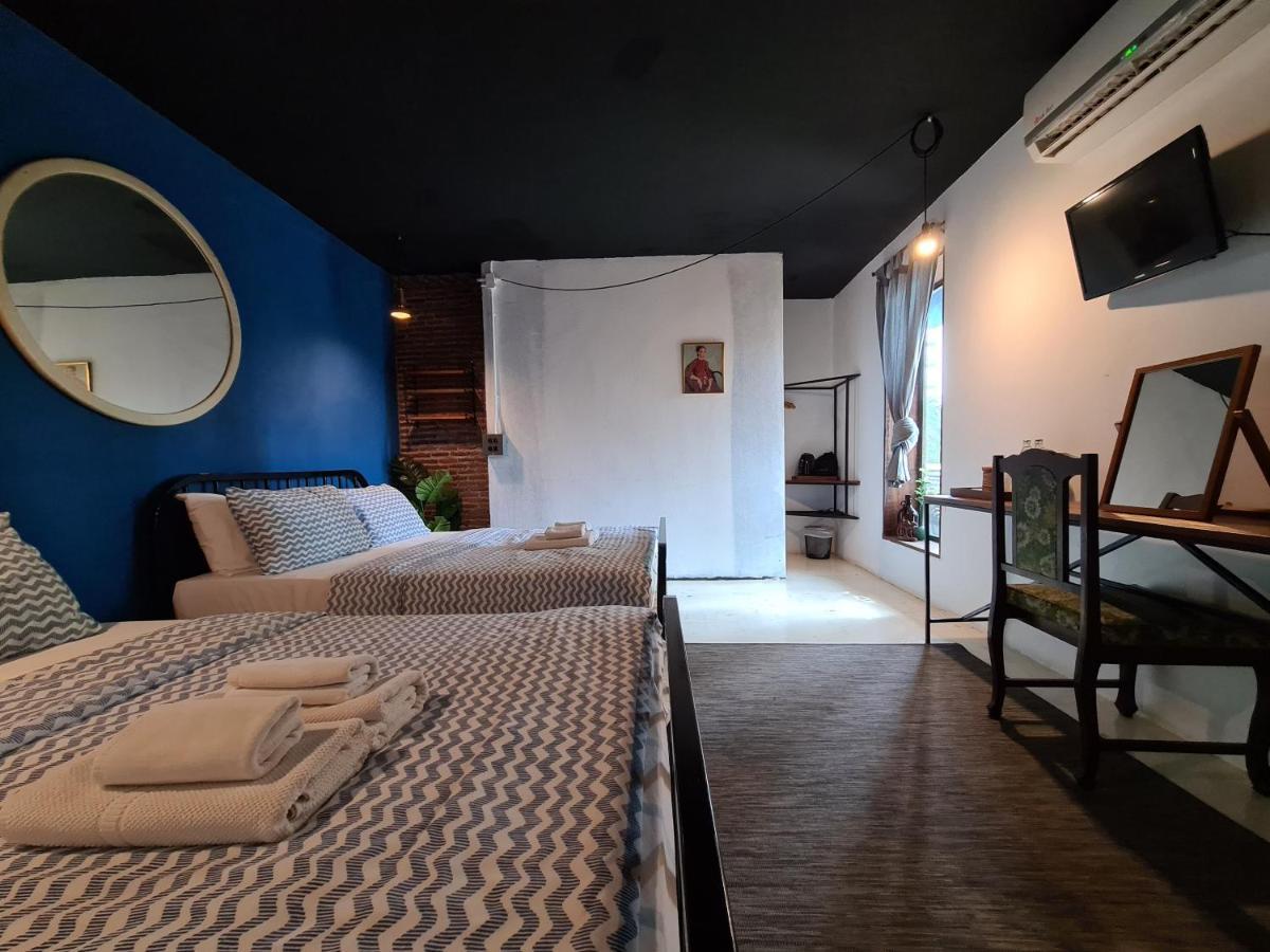 Hand Hotel Bang Saen Ngoại thất bức ảnh