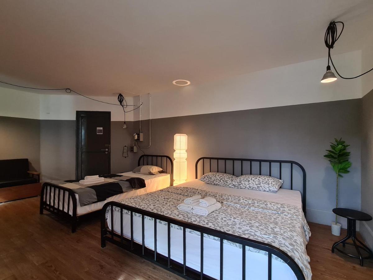 Hand Hotel Bang Saen Ngoại thất bức ảnh